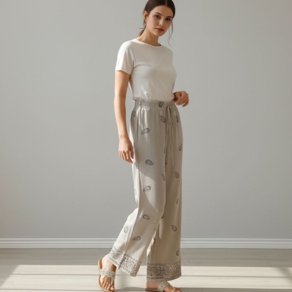 New York & Company Beige Patterned Wide Leg Pants